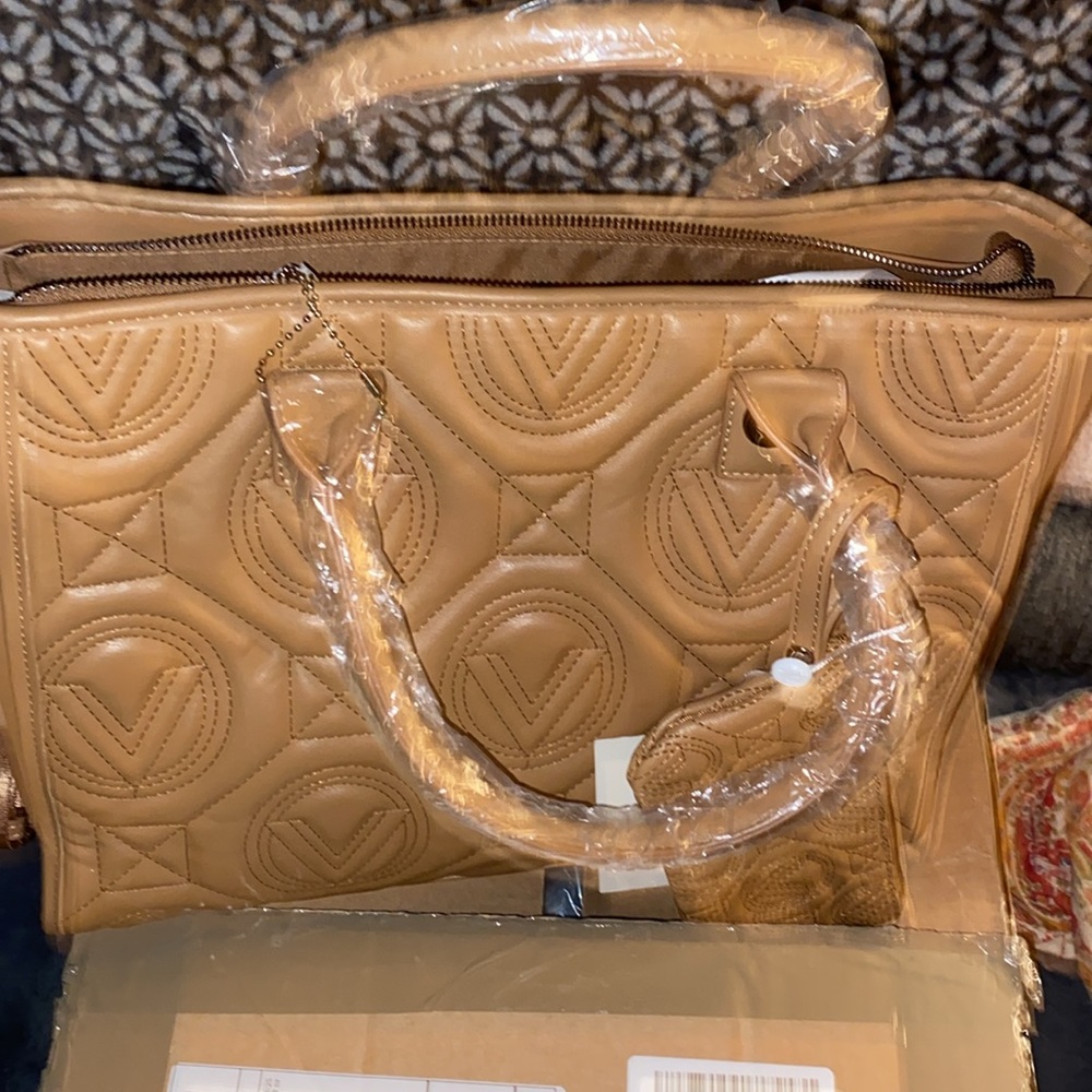 NWT Orlandi Valentino From Italy-gift